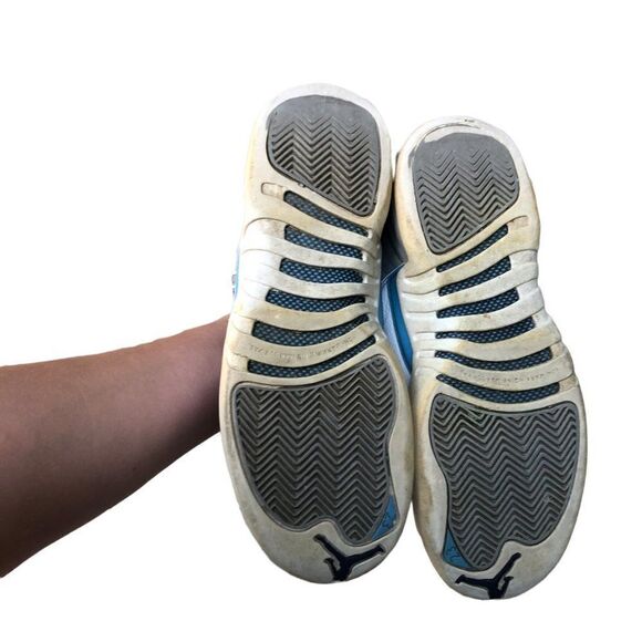 RARE 2016 Air Jordan 12 Retro Grey University Blue Size 8 - Picture 14 of 16